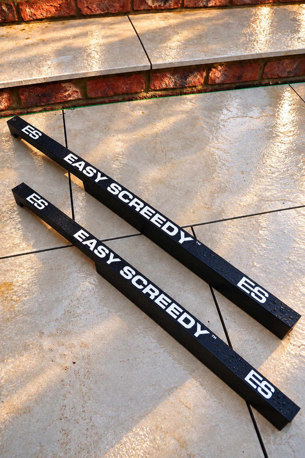 2 × Easy Screedy